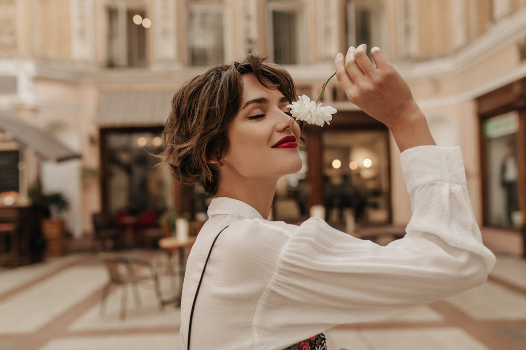 Best 5 Women’s Perfumes in India (2025) — Expert Picks & When to Wear Them