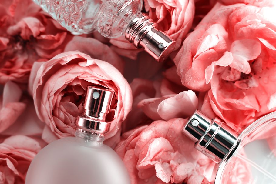 The Ultimate Guide: How to Buy & Wear Perfume Like a Pro